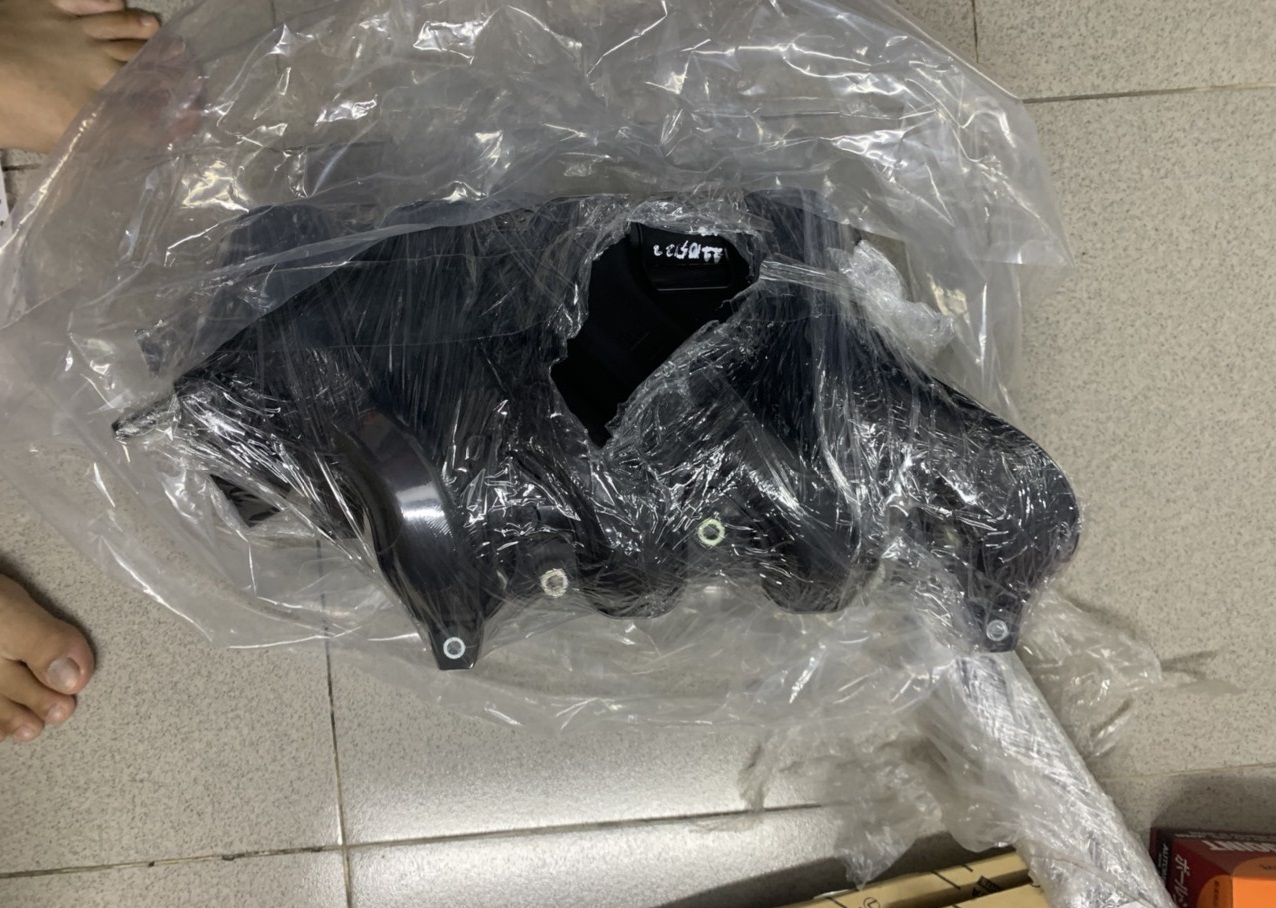 Cổ hút gió xe Toyota Yaris máy 2nz