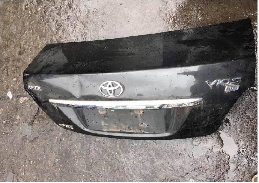 Cốp sau vios 2015