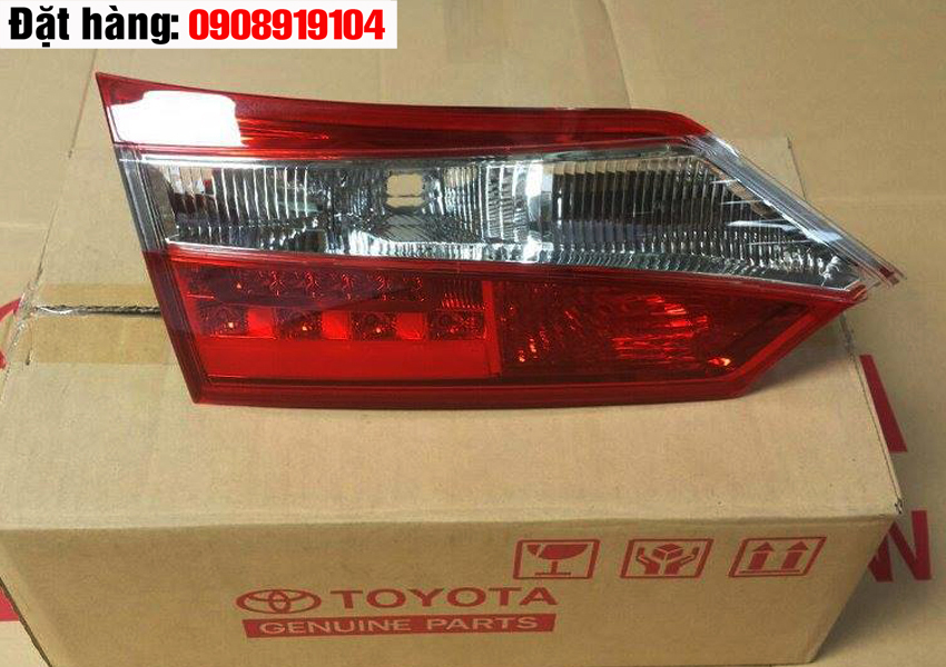 Đèn hậu altis 2015