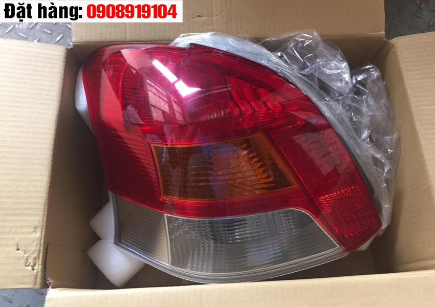 Đèn hậu yaris 2007