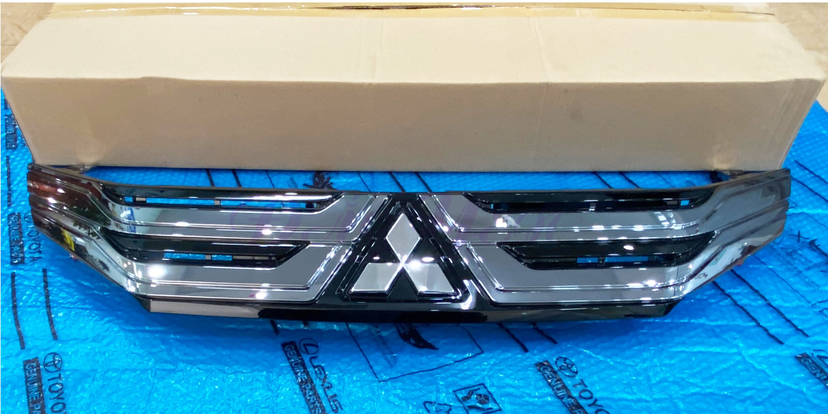 Mặt Galang Mitsubishi Xpander 2020