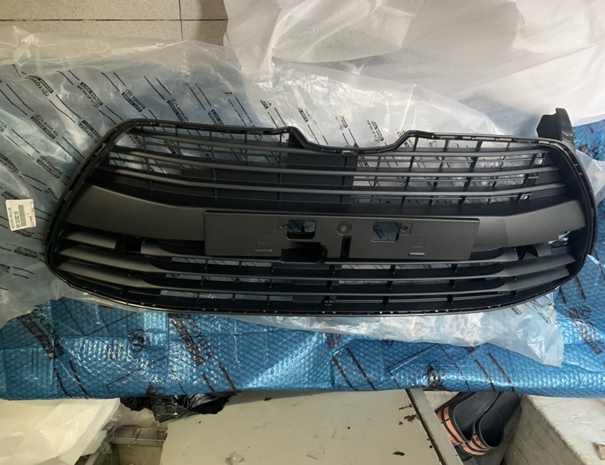 Lưới cản Toyota Wigo 2018-2019