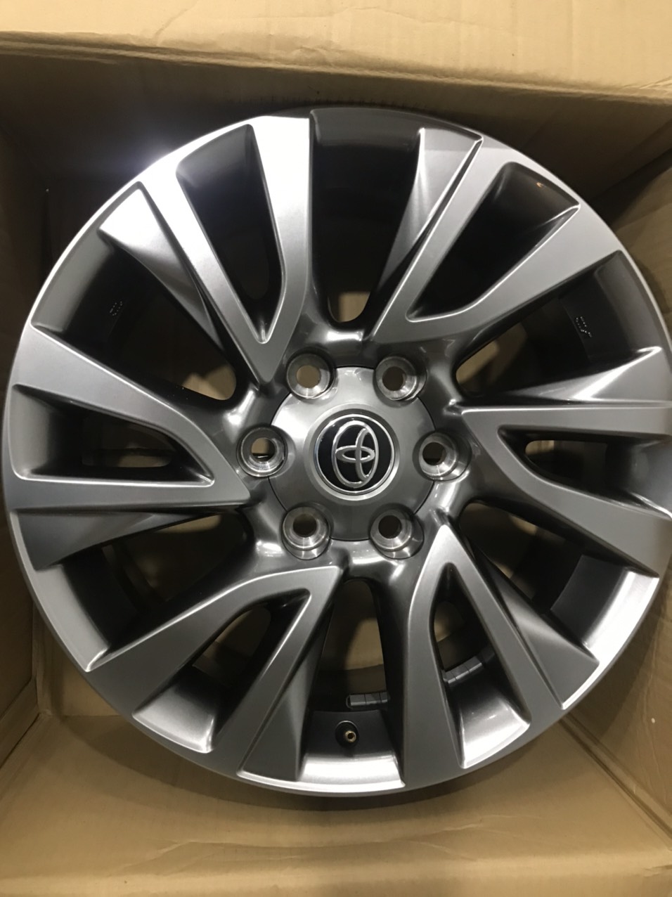 Mâm đúc Toyota Fortuner 2021