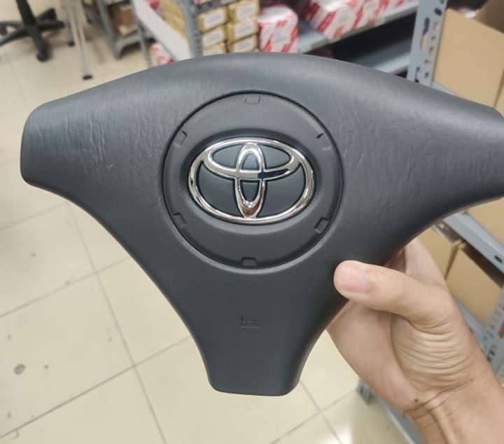 Nắp kèn Toyota Zace 2003-2005