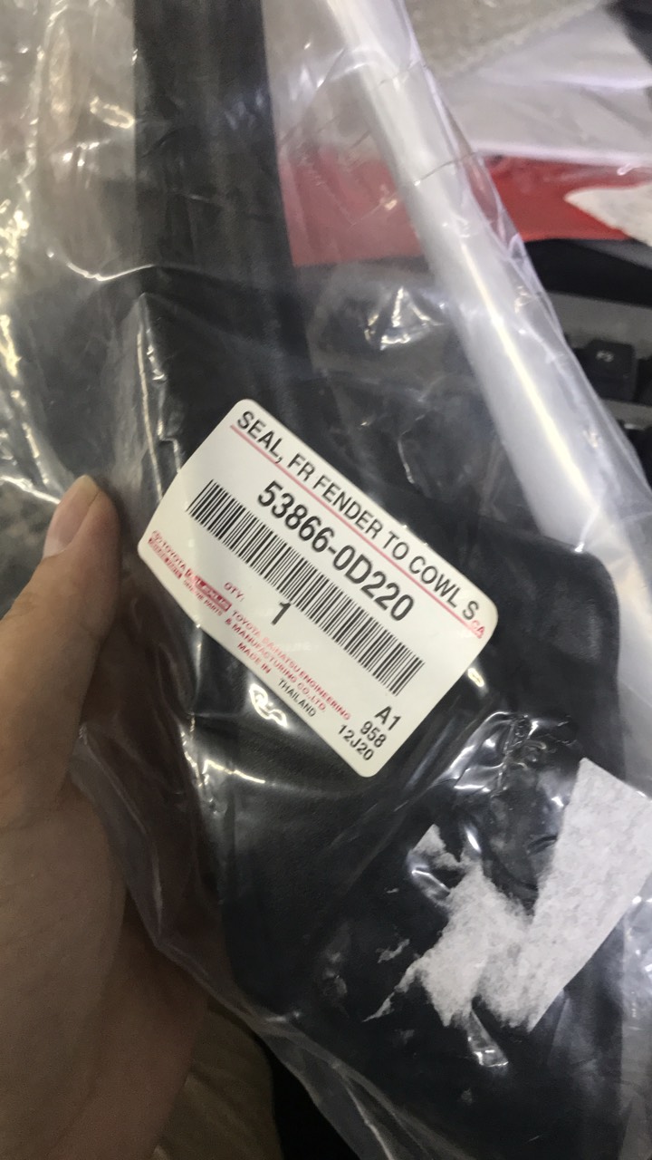 Ron chân kính chắn gió Vios 2019