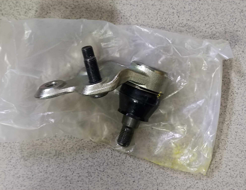 Rotuyn trụ đứng Toyota Camry 2002-2006